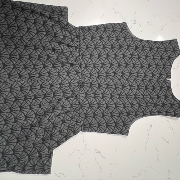 Loft Dress - Picture 3 of 4